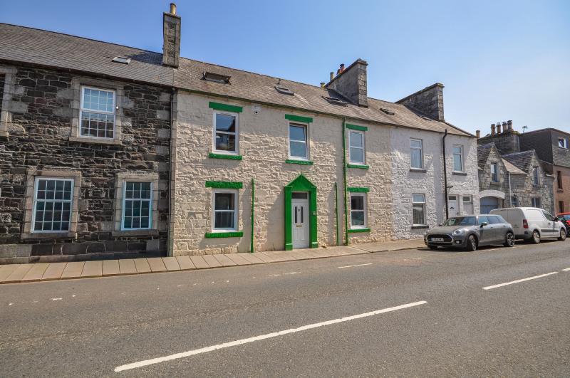 Photograph of 30 Queen Street, Newton Stewart
